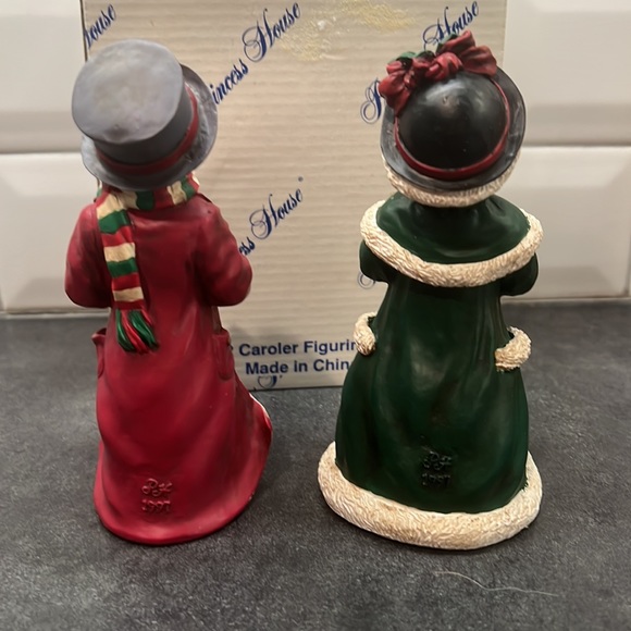 Princess House Caroling Figurines - Picture 2 of 3